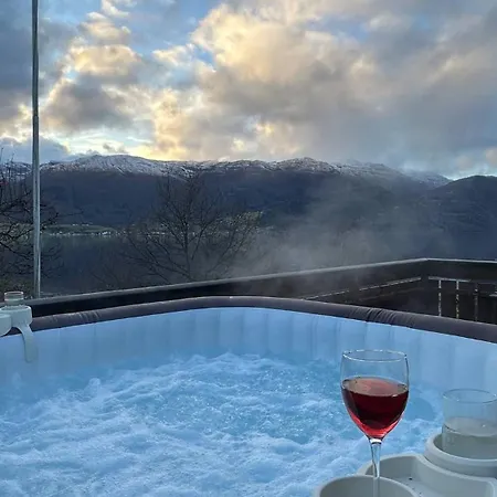 Casa Hauge - Fjord View *